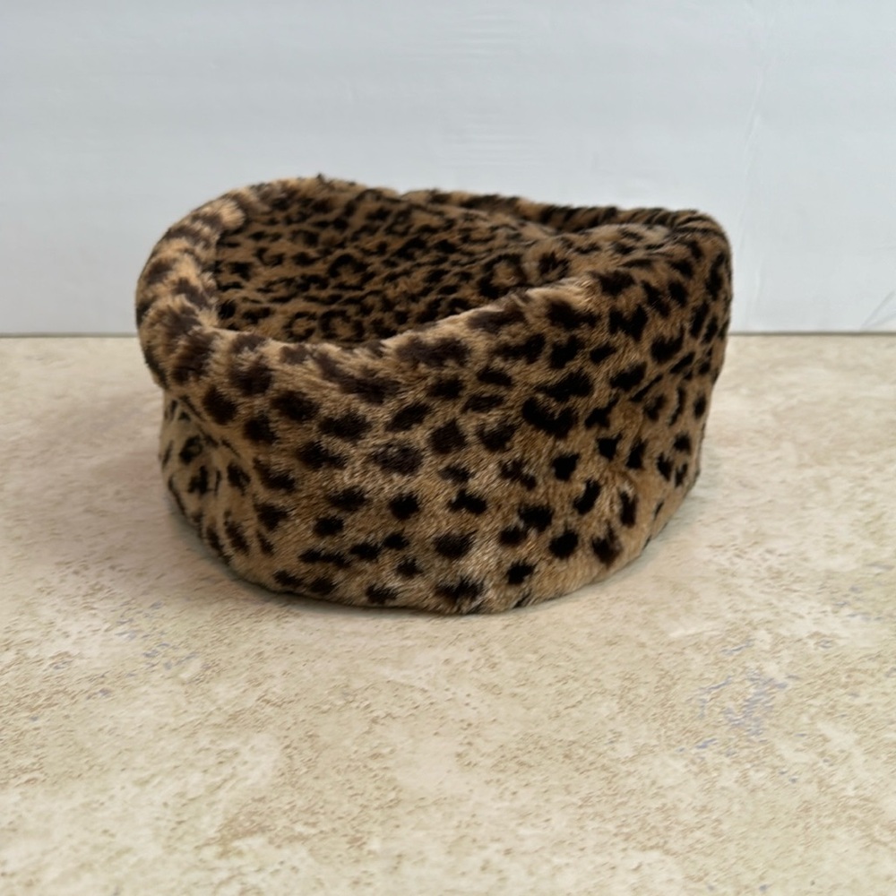 Women's hat